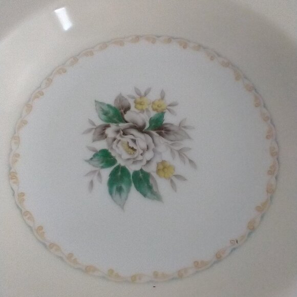 Vintage Noritake Serving Bowl Deep Well - Green/Cream 1940s Made in Japan - Picture 7 of 9